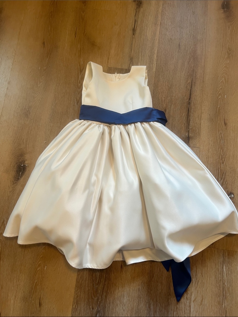Tip Top Ivory 100% Polyester Flower Girl Dress with Navy Sash Size 4